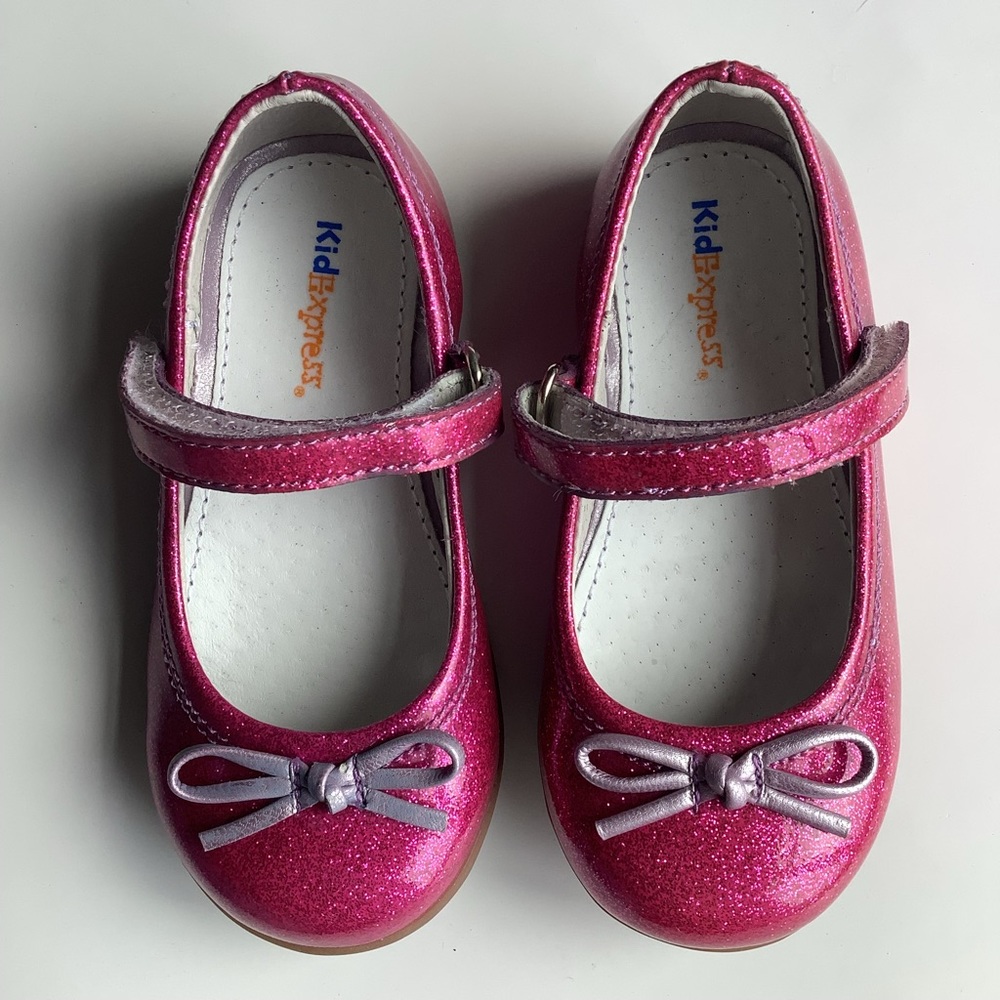 Kid Express purple glitter MJ w bow. Rubber sole in destructible.NWB size 6-6.5